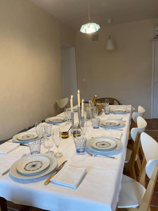 Le Nomade En Provence Bed & Breakfast Bouchet  Eksteriør bilde