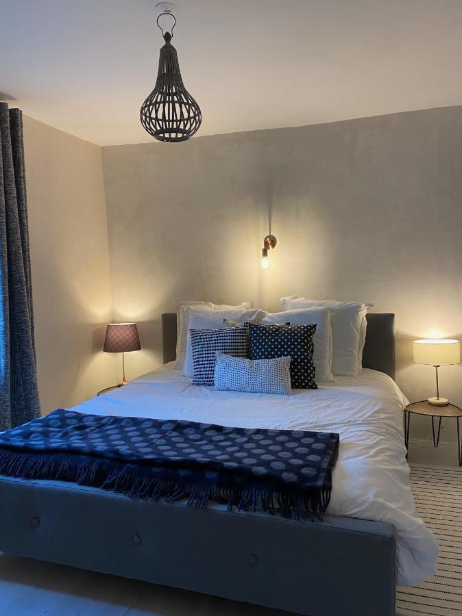 Le Nomade En Provence Bed & Breakfast Bouchet  Eksteriør bilde